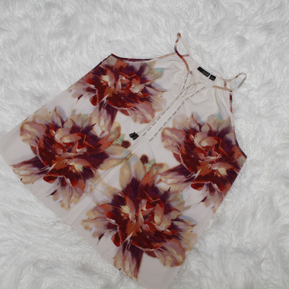 woman beige blouse with floral pattern 100% polyes